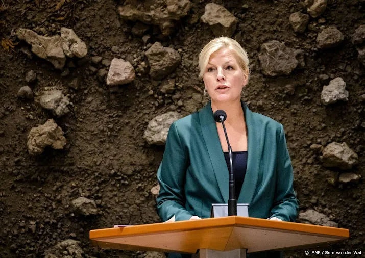 pvda verwijt kabinet ideologische onwil