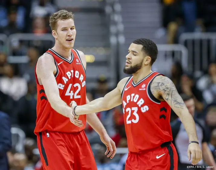 raptors pas laat langs pacers