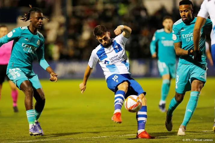 real madrid laat langs derdeklasser alcoyano