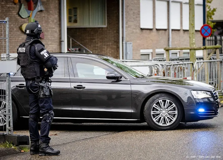 rechtbank moet nadenken over afsplitsen zaak taghi