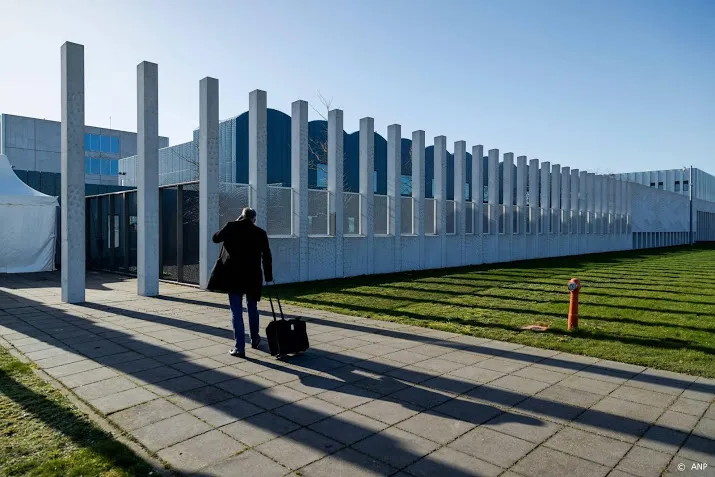 rechtbank stelt beslissingen over mh17 proces maanden uit