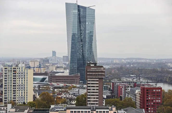 rekenkamer eu ziet tekortkomingen bij ecb