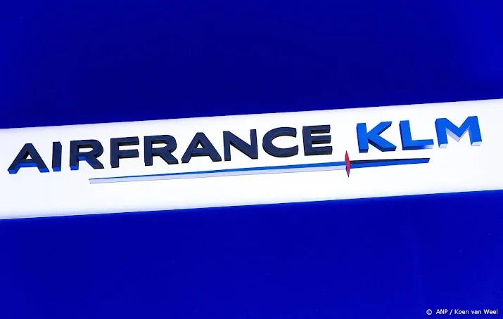 reuters air france klm stelt kapitaalverhoging uit om omikron