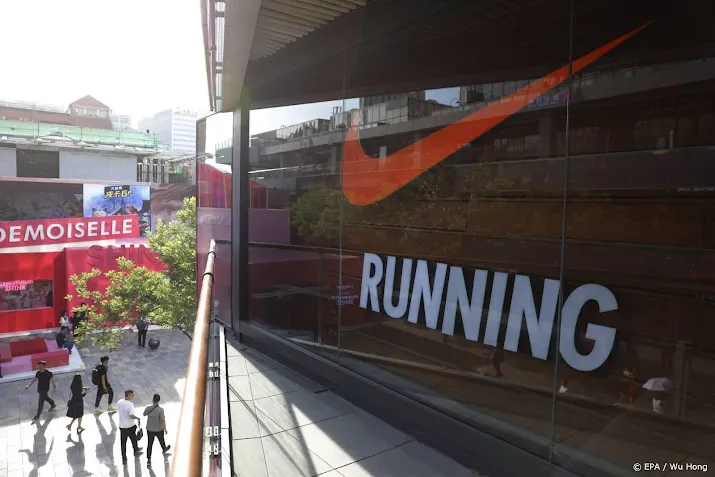 reuters russische winkels van nike toch nog steeds open