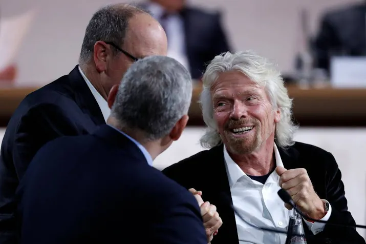 richard branson doet virgin money van de hand