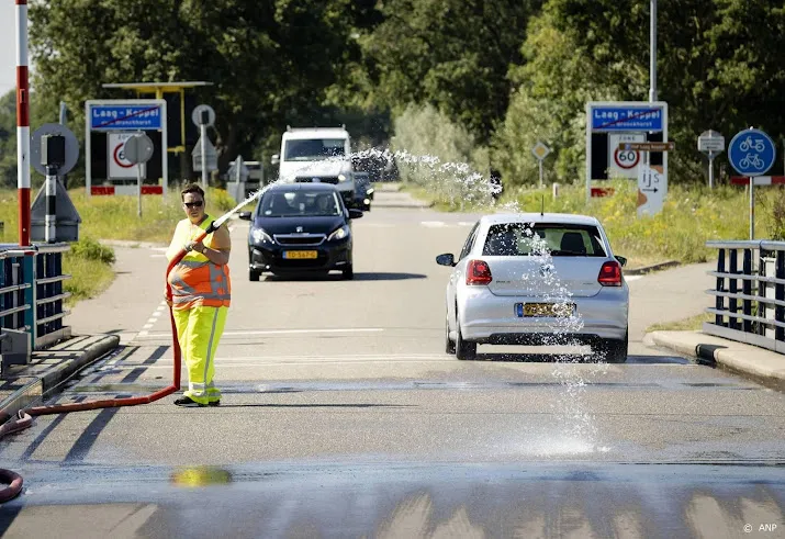 rijkswaterstaat stelt woensdag hitteprotocol in vanwege warm weer