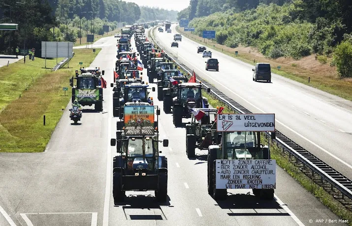 rijkswaterstaat vermijd a1 flinke vertraging door trekkers