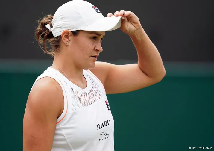 riske schakelt barty uit op wimbledon