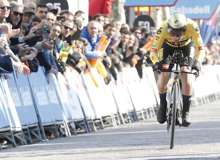 roglic neemt leiding in dauphine ritzege voor spanjaard verona