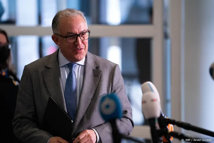 rotterdam vraagt rijk om geld voor aanpak criminaliteit in haven
