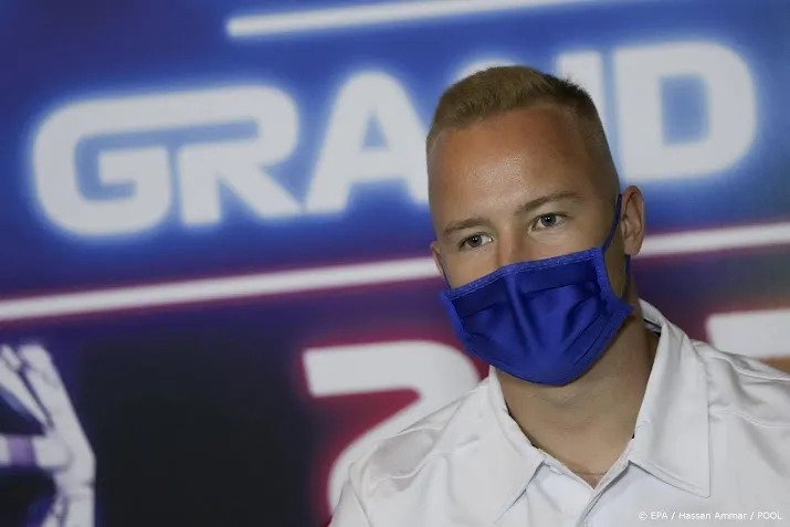 russische coureur mazepin krijgt inreisverbod van eu