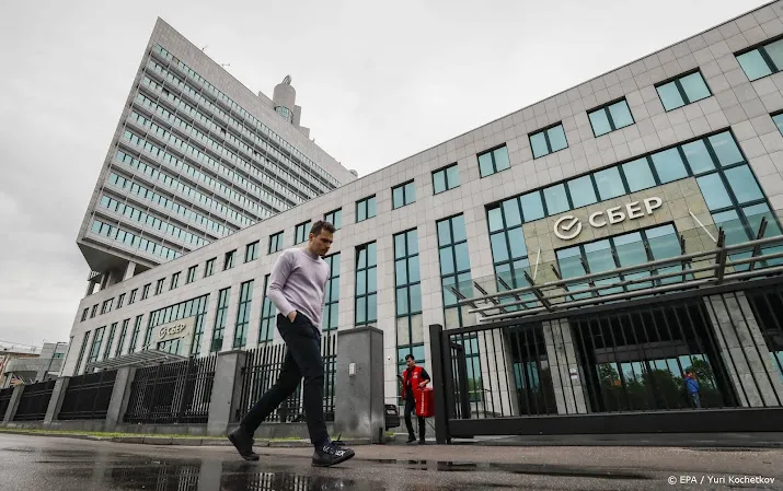 russische economie krimpt als gevolg van internationale sancties