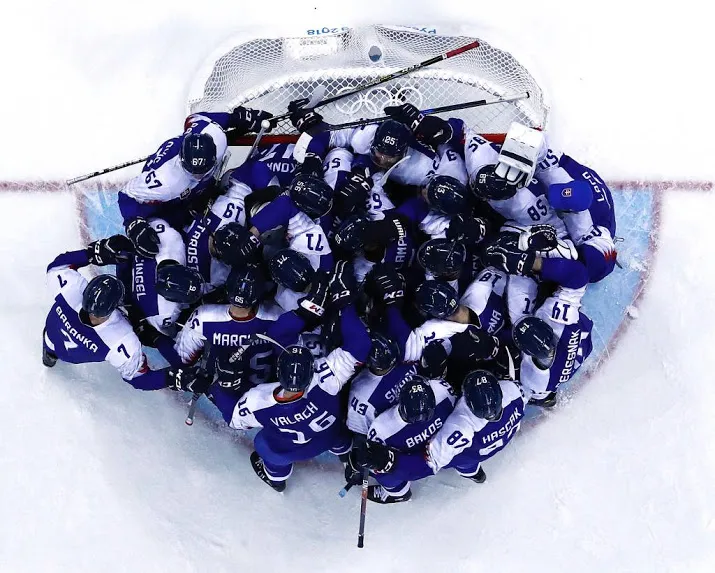 russische ijshockeyers beginnen met nederlaag