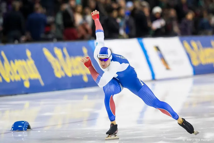 russische schaatsers heersen in calgary op 500 meter