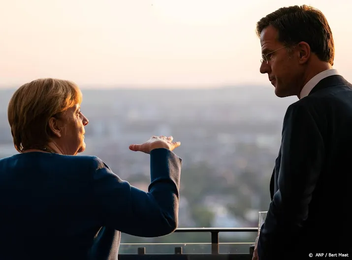 rutte best emotioneel om merkel te zien gaan