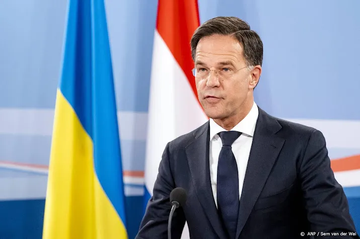 rutte bezoekt oekraine en gaat langs bij president zelenski