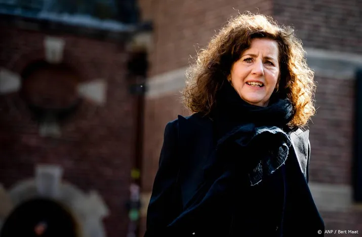 rutte en van engelshoven bij opening mbo jaar