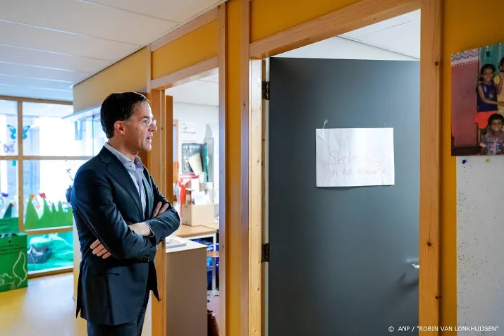 rutte meeste mensen volgden oproep jammer van enkele ingrepen