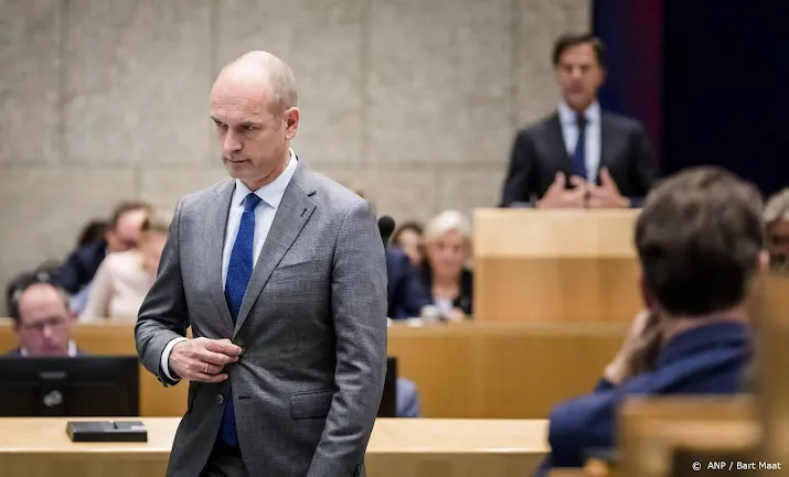 rutte redelijk in shock door aankondiging vertrek segers