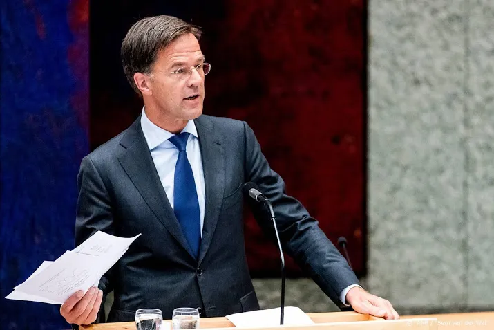rutte zorg krijgt al meer loon maar extra is nu niet verstandig