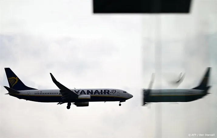 ryanair vervoert meer passagiers tegen hogere ticketprijzen