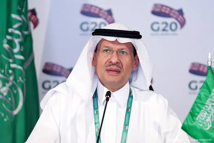 saudische minister niet bezorgd over omikron variant en olievraag