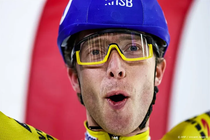 schaatser bergsma keert terug bij ah zaanlander