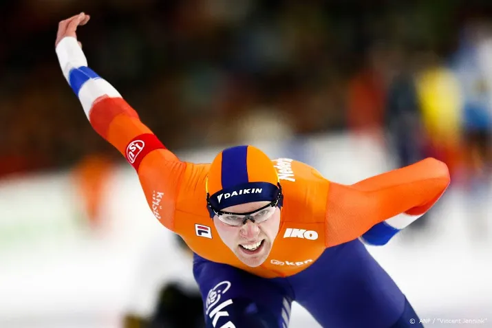 schaatser velema verlengt contract bij team iko