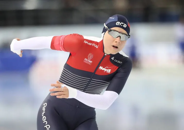 schaatskampioene erbanova stopt per direct