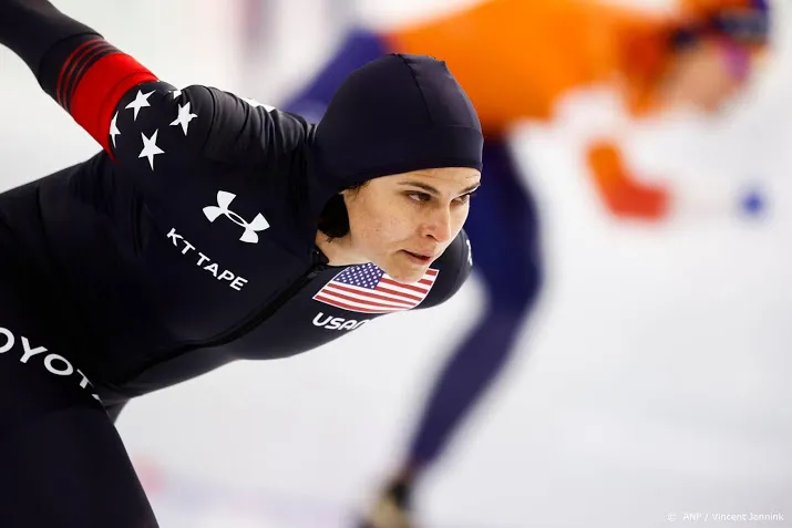 schaatsster bowe klopt de jong en wust opnieuw op 1500 meter