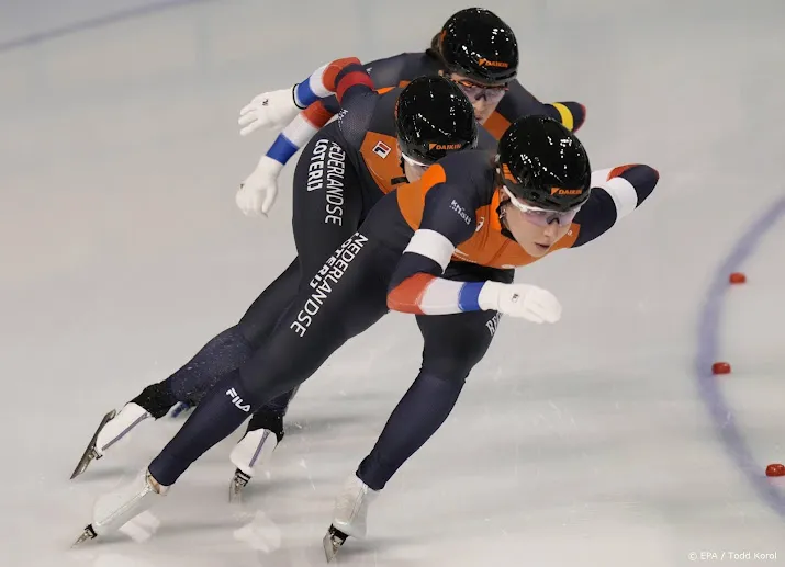 schaatssters in calgary derde op teamsprint achter vs en canada