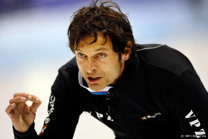 schaatstrainer bouwman naar team iko