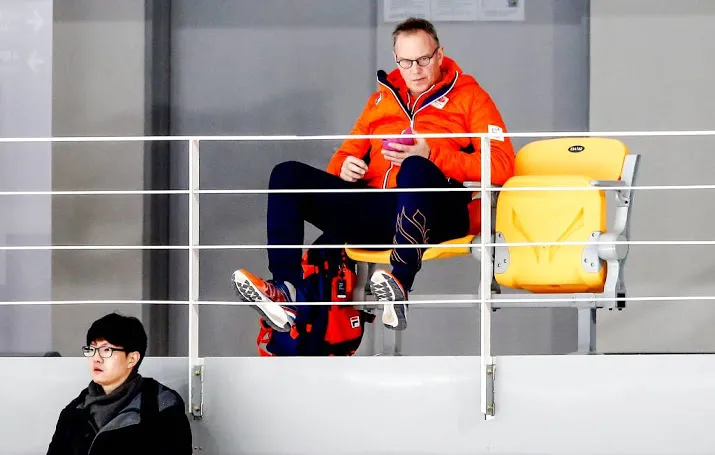 schaatstrainer kuiper naar canadese bond