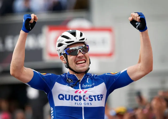 schachmann wint bergrit in giro