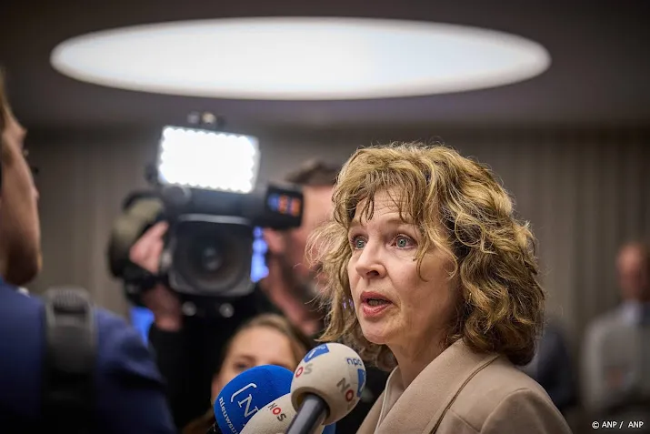 schippers schrijft brief aan vvd leden over voorstem spreidingswet