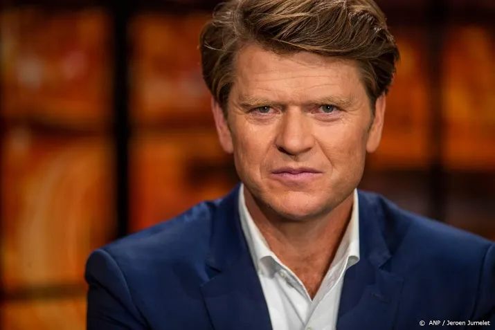 scholieren weer met postzegels langs de deuren