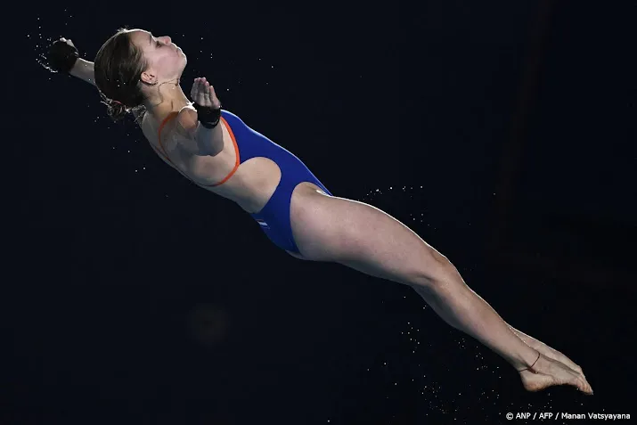 schoonspringster praasterink negende in ek finale