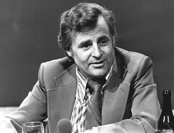 schrijver en journalist rinus ferdinandusse 90 overleden
