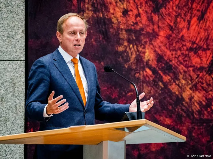 sgp kabinet geef perspectief op vrijheid voor vaccin er is
