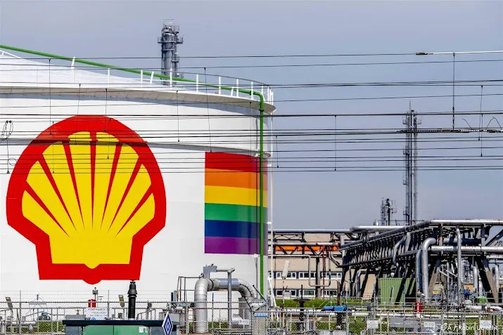 shell onderaan in licht lagere aex relx aan kop