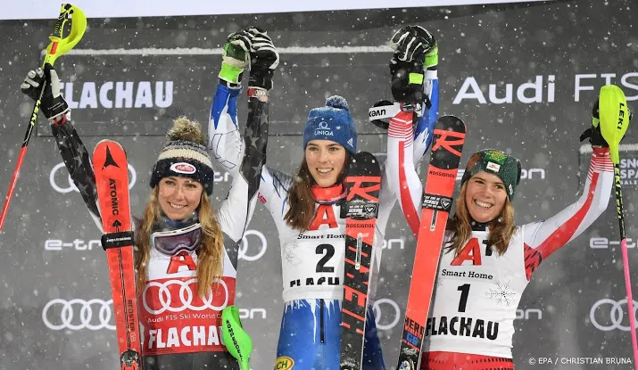 shiffrin en vlhova delen zege in maribor