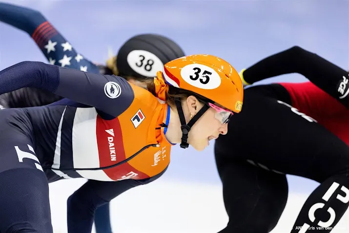 shorttrackster schulting verovert in seoul wereldtitel 1500 meter