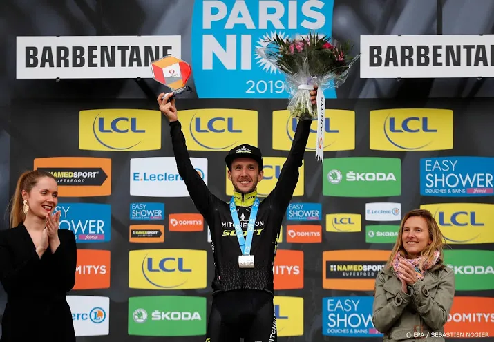 simon yates verrast met zege in tijdrit