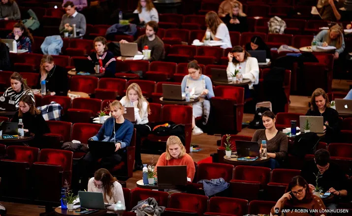 situatie voor jongeren en studenten steeds nijpender