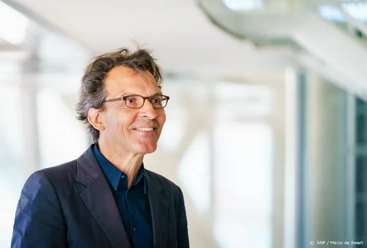 sjarel ex stopt als directeur van boijmans
