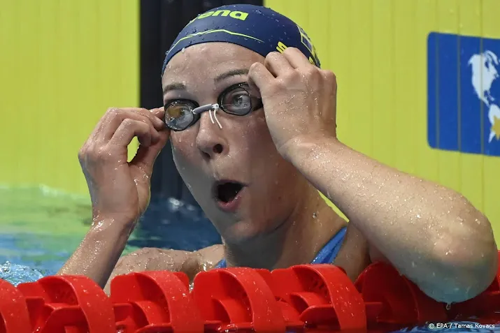sjostrom verovert ook wereldtitel op 50 meter vrije slag