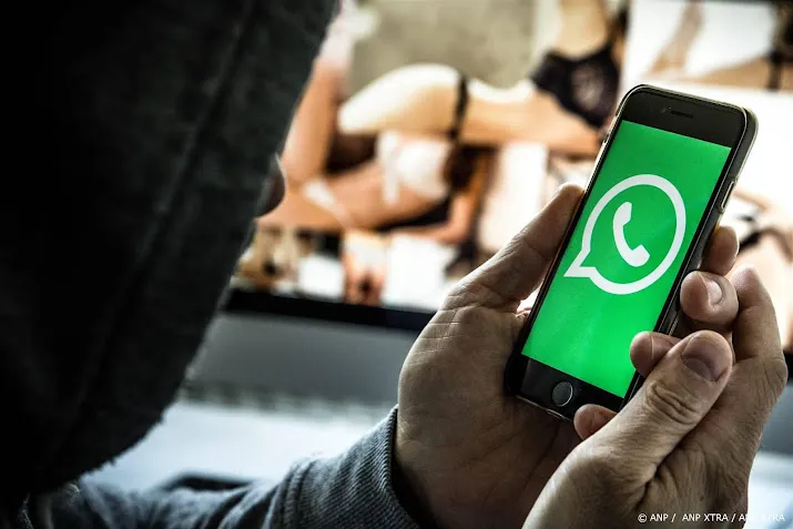 slachtofferhulp jaarlijks 100 000 jongeren online misbruikt