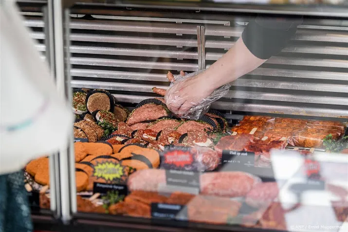 slagerijmedewerkers gaan woensdag mogelijk staken waarschuwt fnv