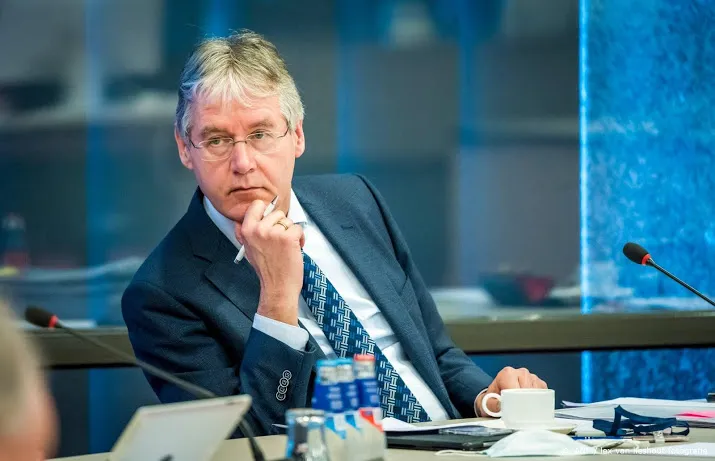 slob wil eindtoets basisschool dit jaar laten doorgaan