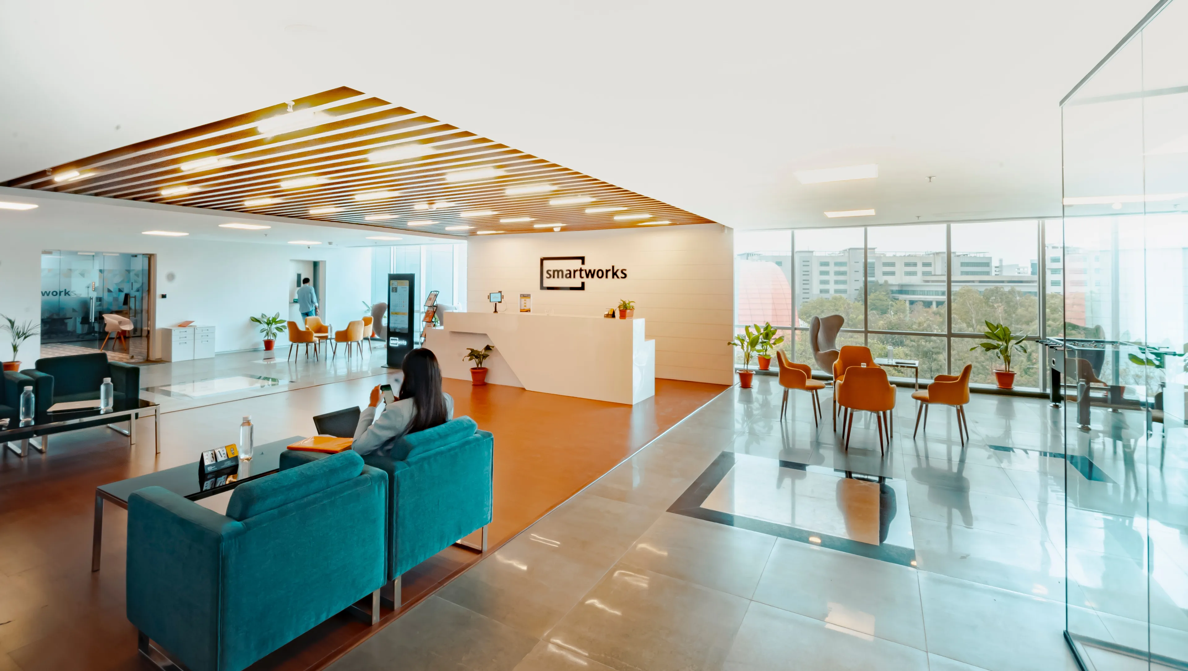 smartworks coworking e7tzh2tts6c unsplash